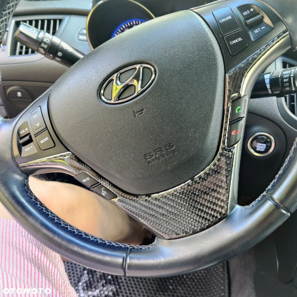 Hyundai Genesis - 22