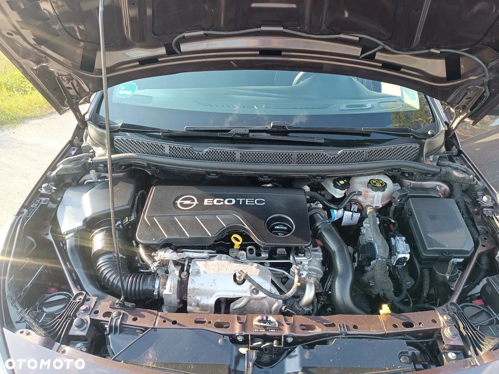 Opel Astra 1.6 D (CDTI) Start/Stop Dynamic - 40