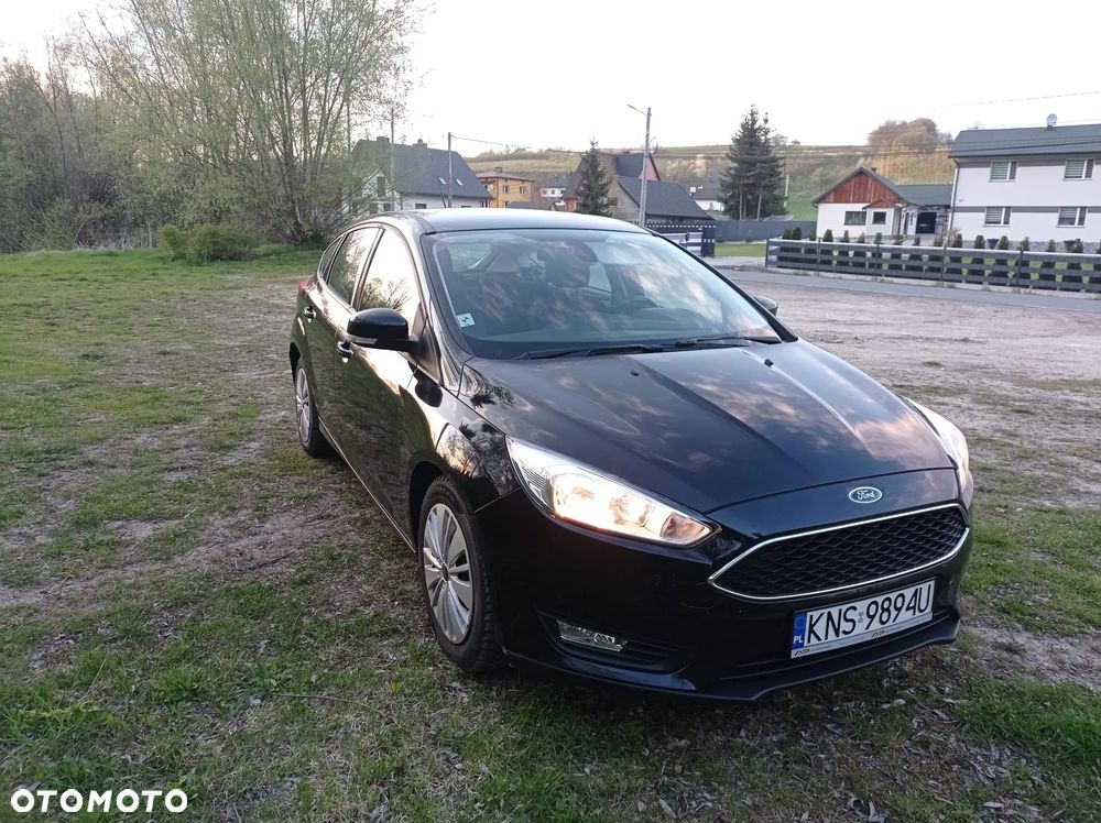 Ford Focus 1.0 EcoBoost Ambiente - 11