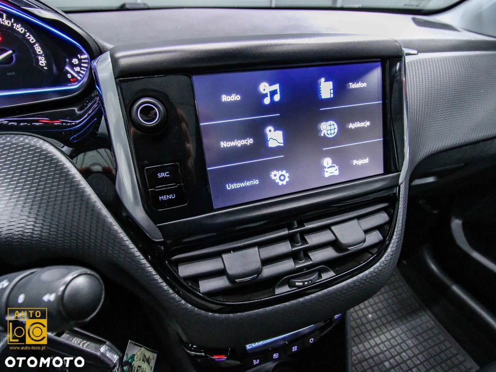 Peugeot 2008 1.2 Pure Tech GPF Allure S&S EAT6 - 21