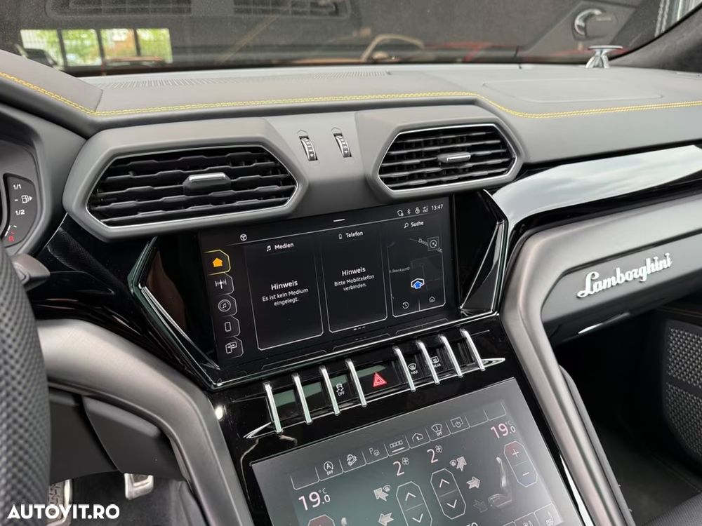 Lamborghini URUS - 16