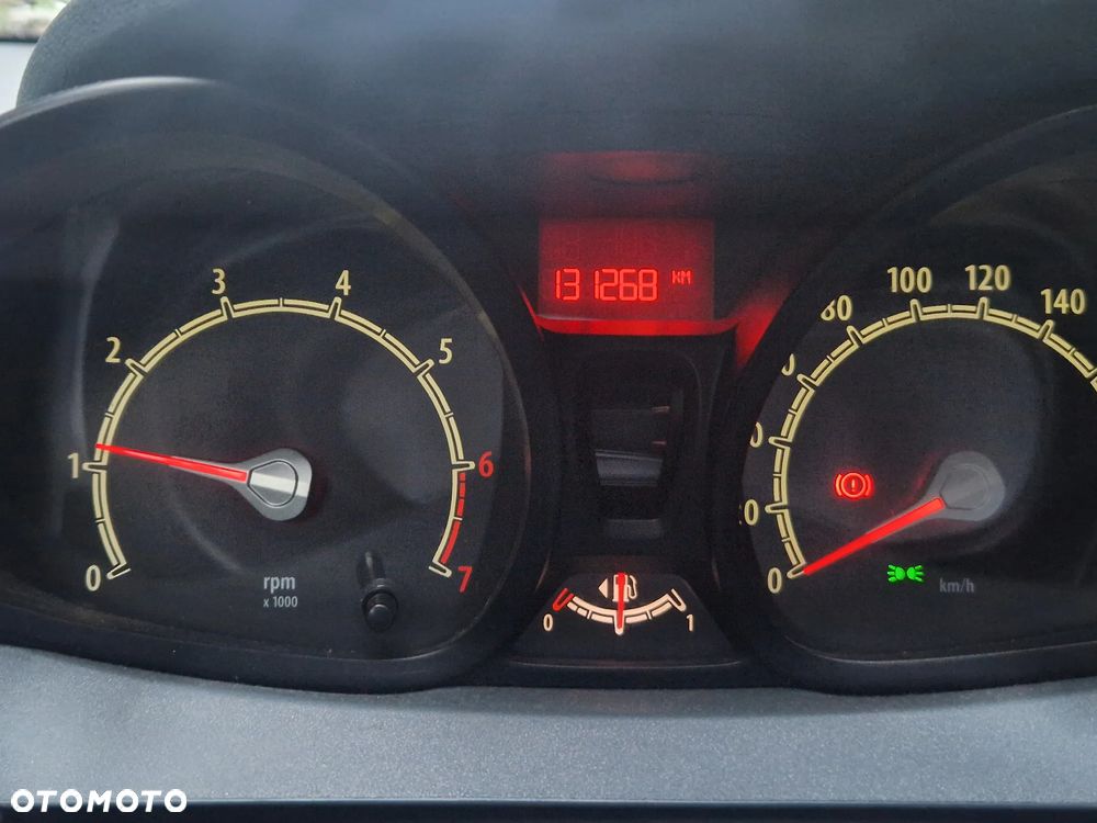 Ford Fiesta 1.25 Trend - 39