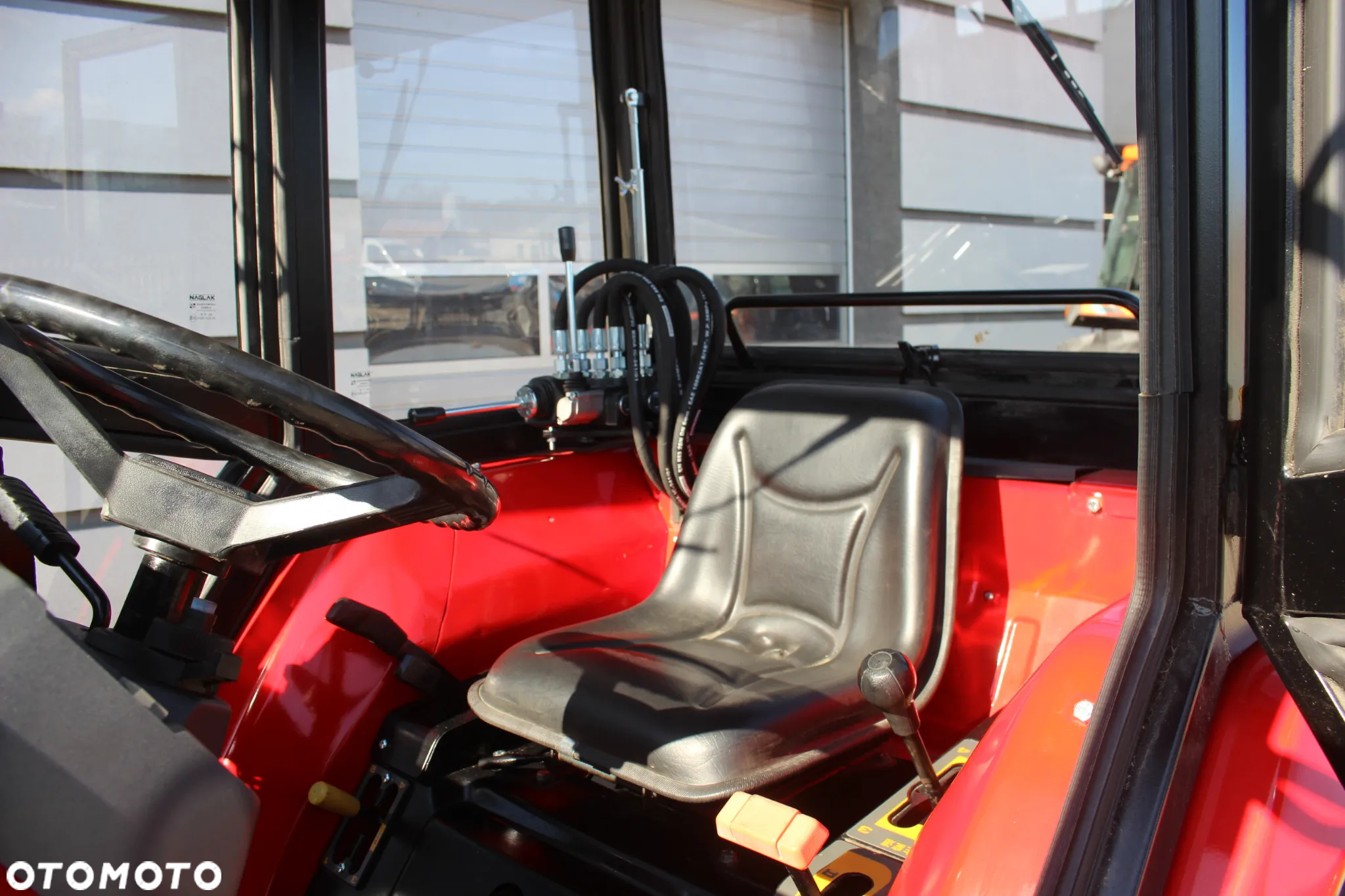 Mitsubishi MT24D - 7