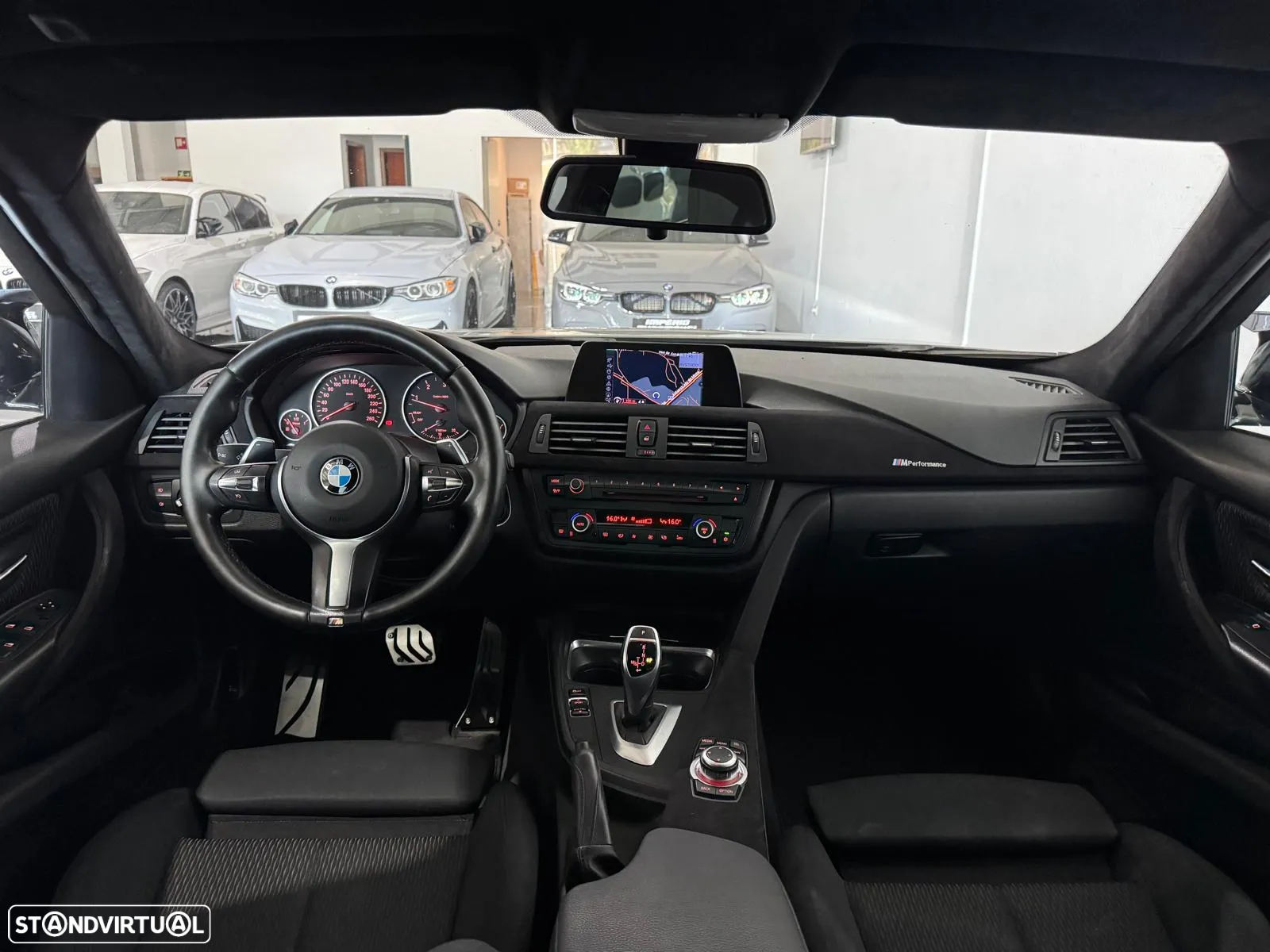 BMW 320 d EfficientDynamics Auto - 39