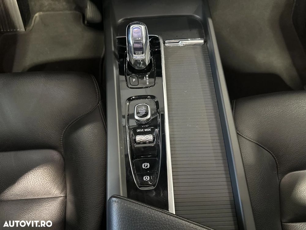 Volvo XC 60 - 18