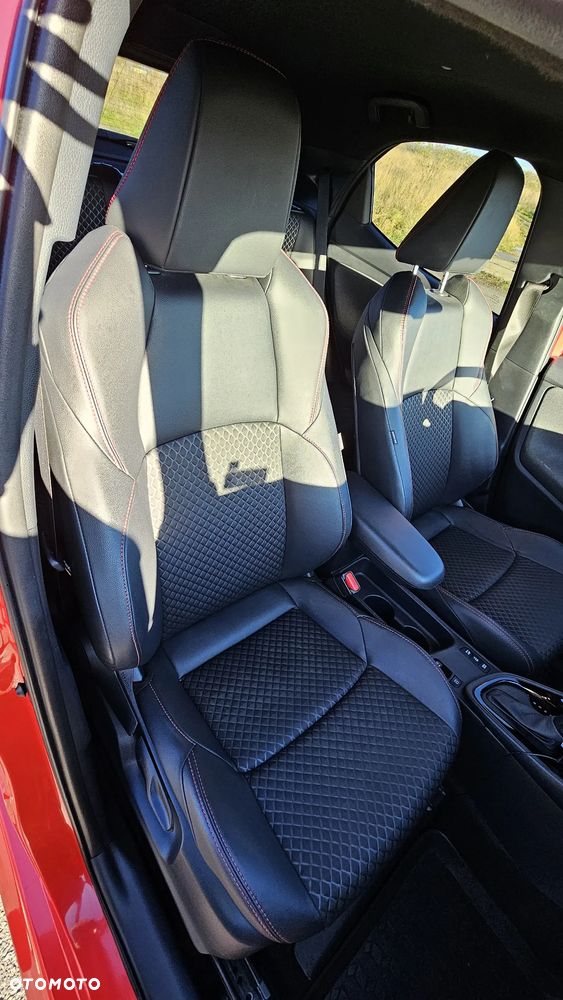 Toyota Yaris Hybrid 1.5 Premiere Edition - 18