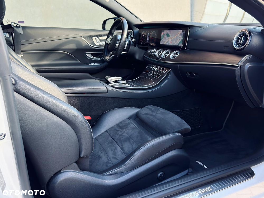 Mercedes-Benz Klasa E 220 d 4-Matic AMG - 28