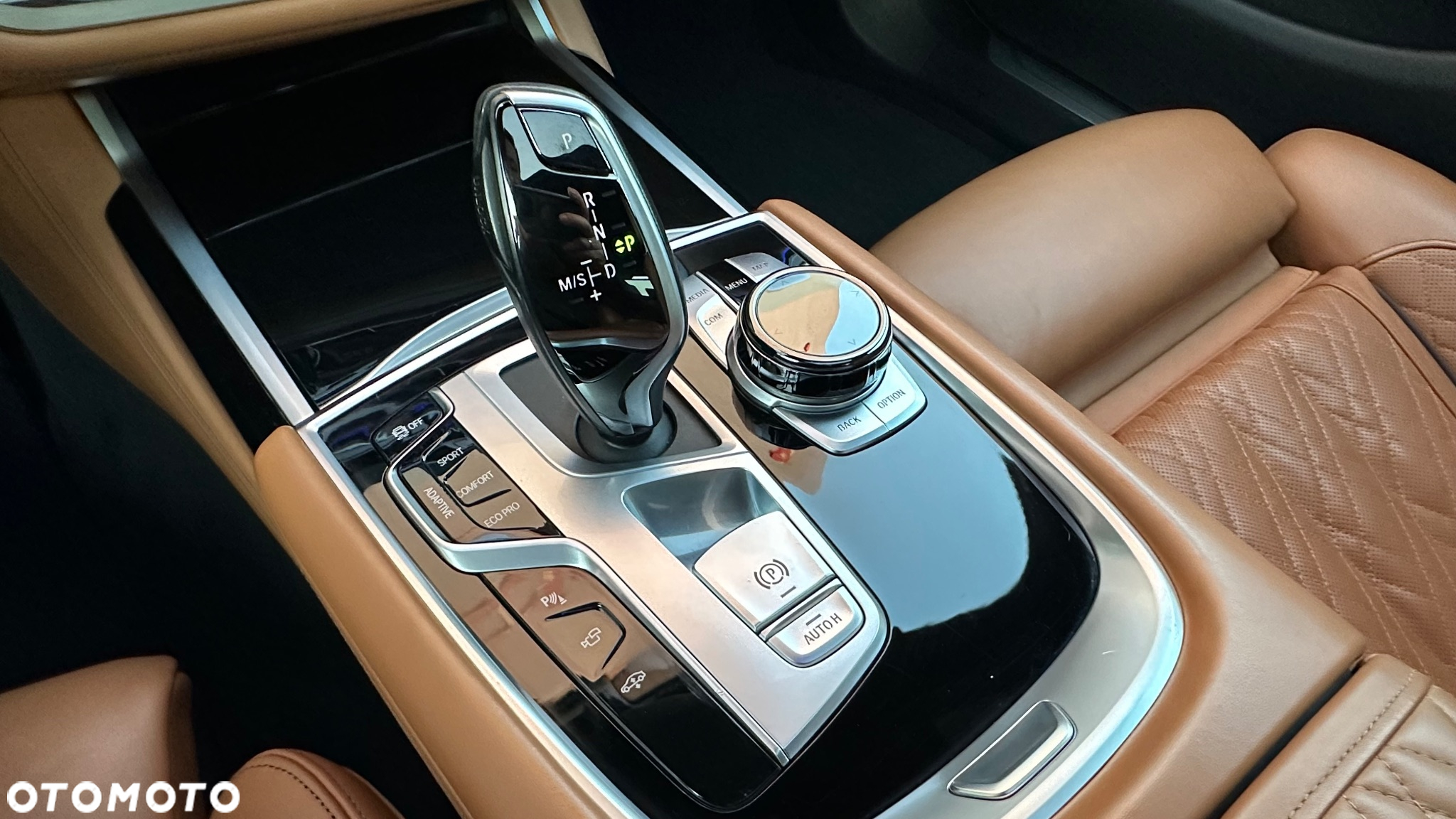 BMW Seria 7 740Ld xDrive sport - 28