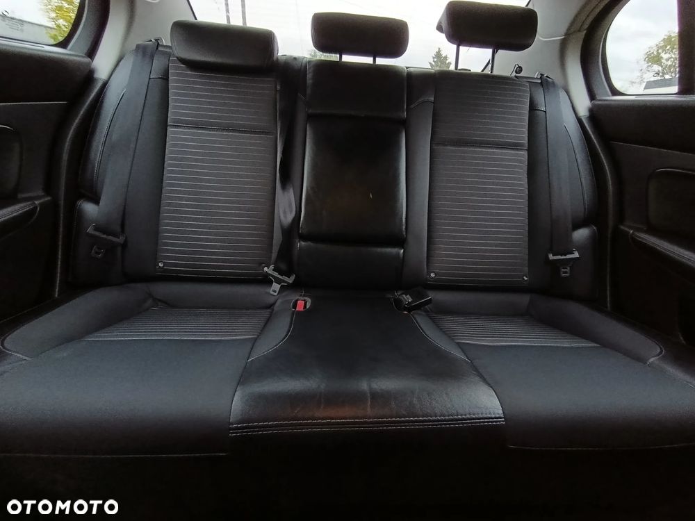 Renault Latitude 2.0 dCi Initiale - 15