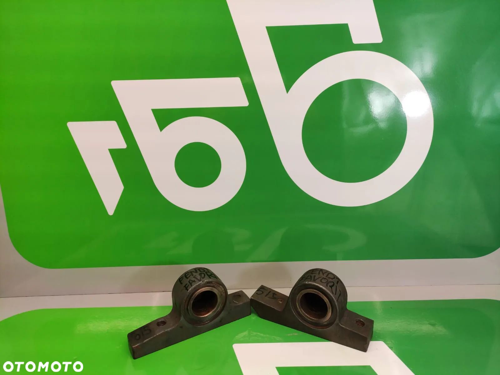 Wspornik łożysko przedniej osi M 312301051040 Fendt 515 FAVORIT - 1