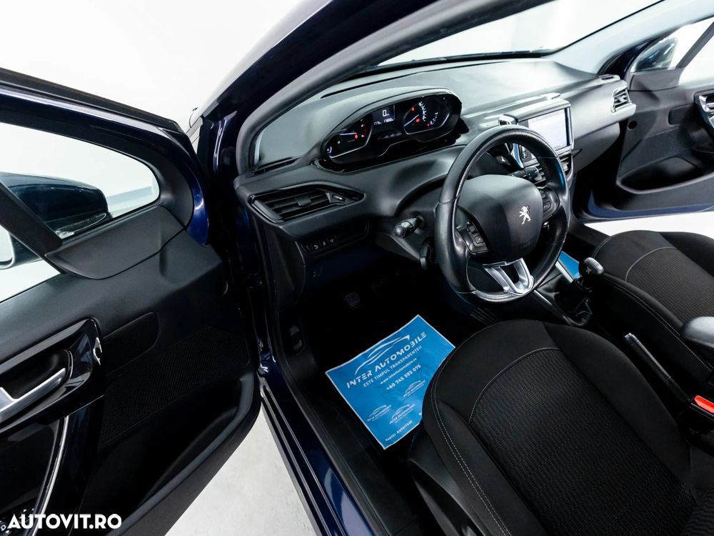 Peugeot 208 1.6 BlueHDi FAP Style - 8