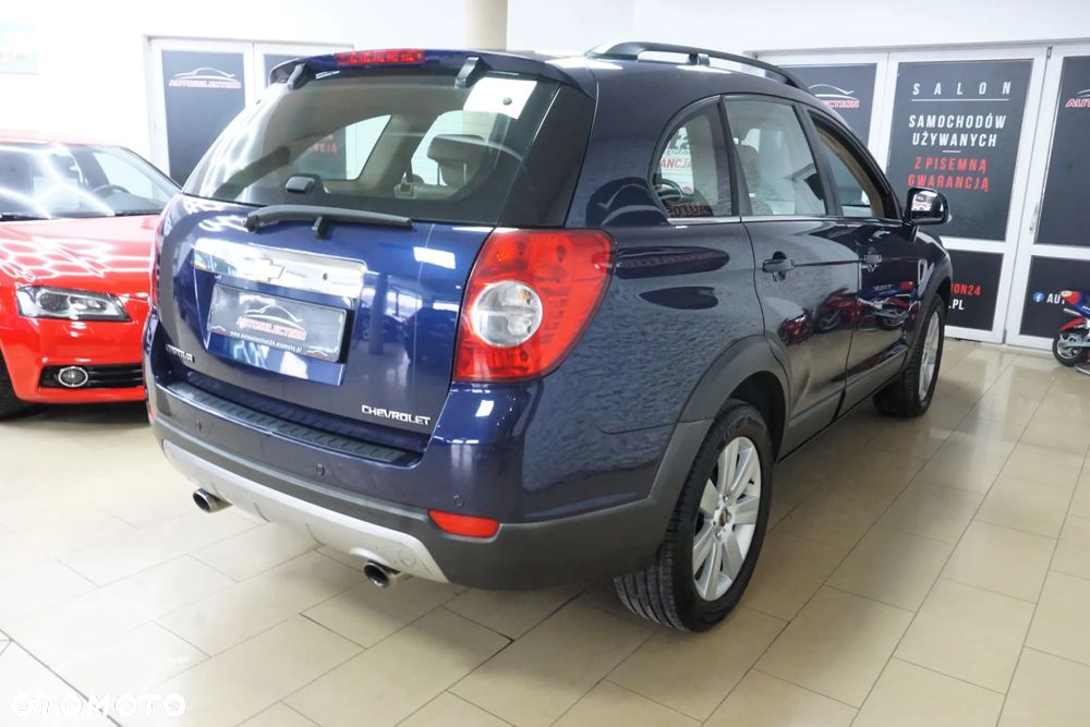 Chevrolet Captiva 2.0 4WD 7 Sitzer Automatik LT - 12