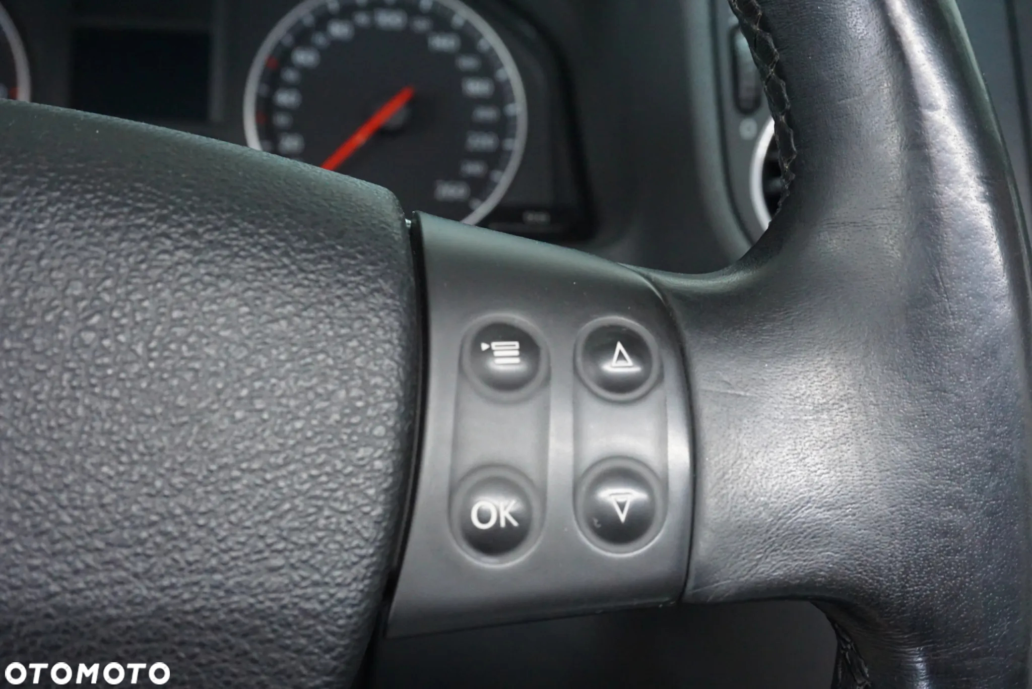 Volkswagen Golf Plus 1.9 TDI Comfortline - 30