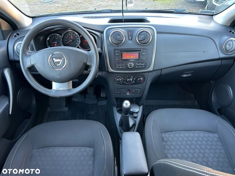Dacia Sandero 1.2 16V Laureate EU6 - 13