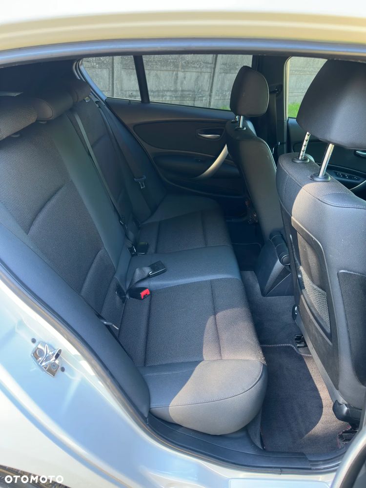 BMW Seria 1 - 21