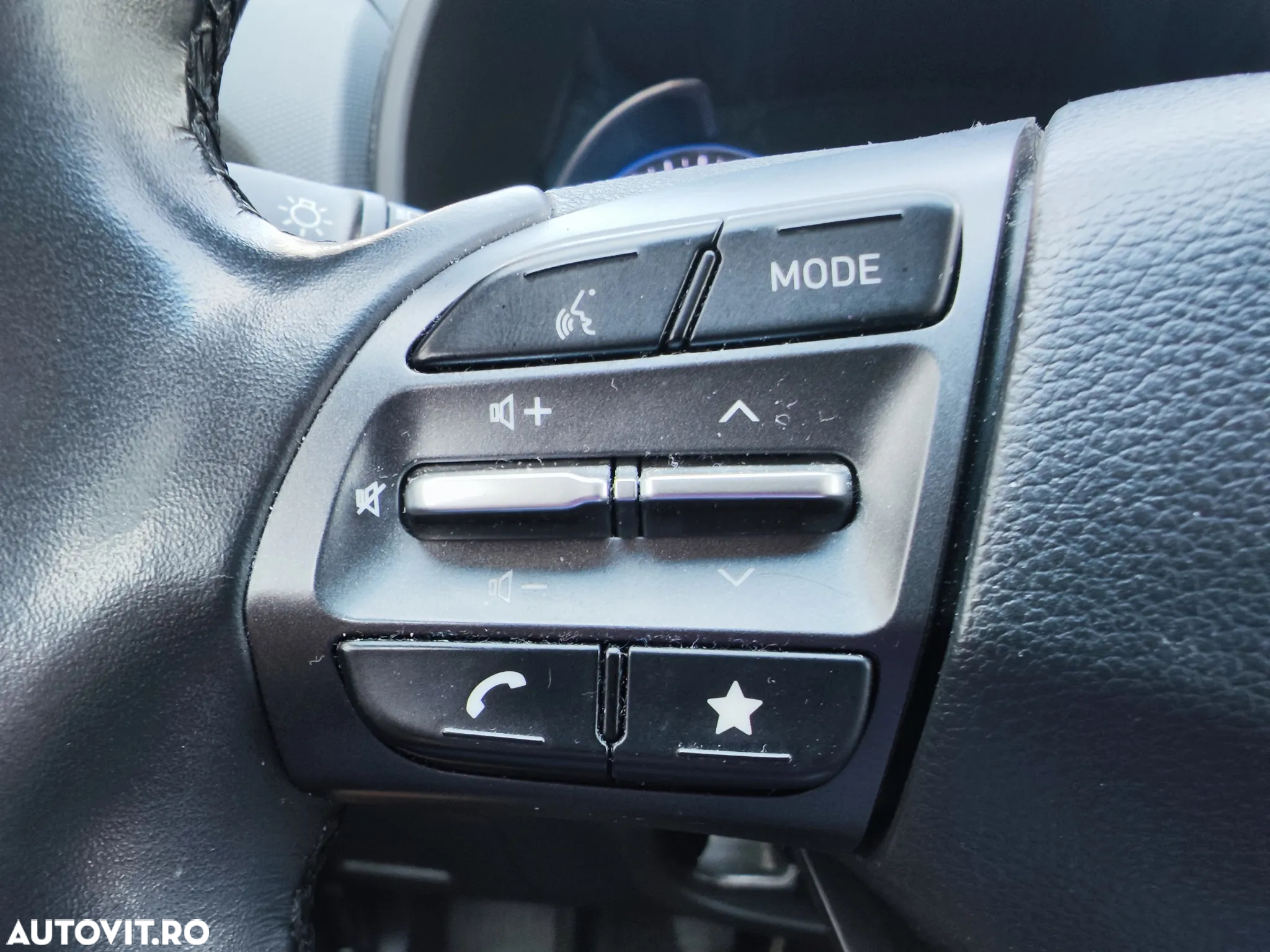 Hyundai KONA 1.0 T-GDI 120 CP 6MT 2WD Comfort - 23