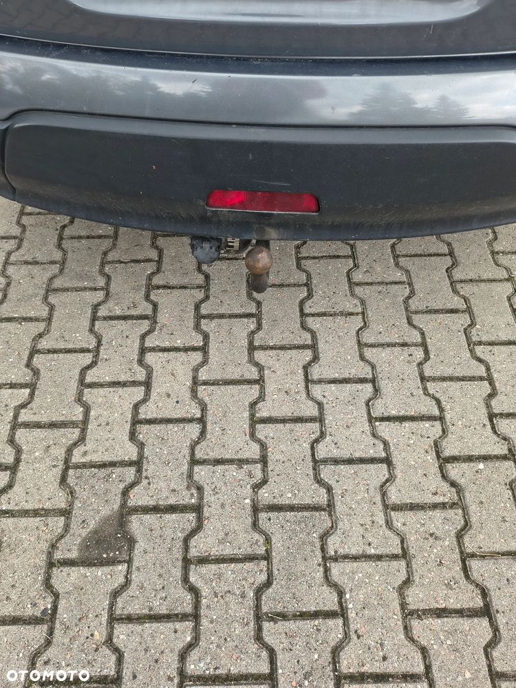Nissan Qashqai+2 - 4