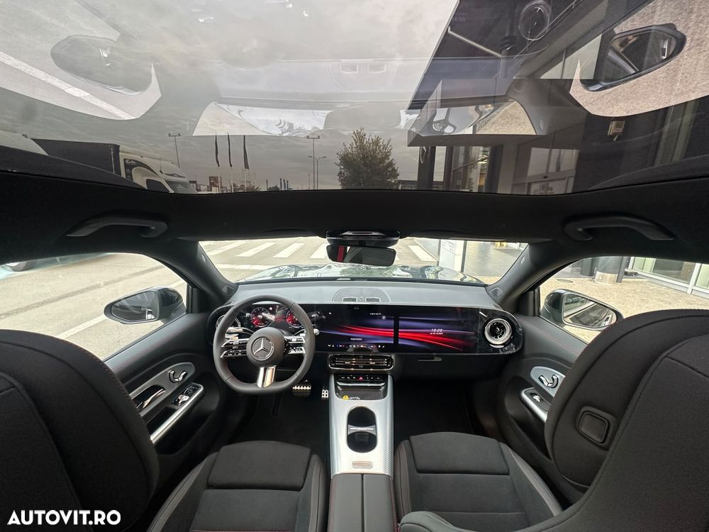 Mercedes-Benz GLB - 12