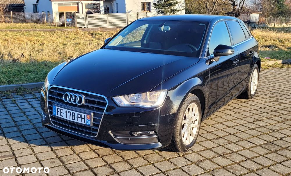 Audi A3 Sportback 1.2 TFSI Ambiente - 2