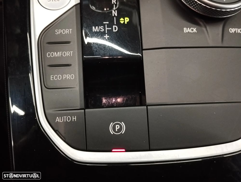 BMW 118 d Auto - 37