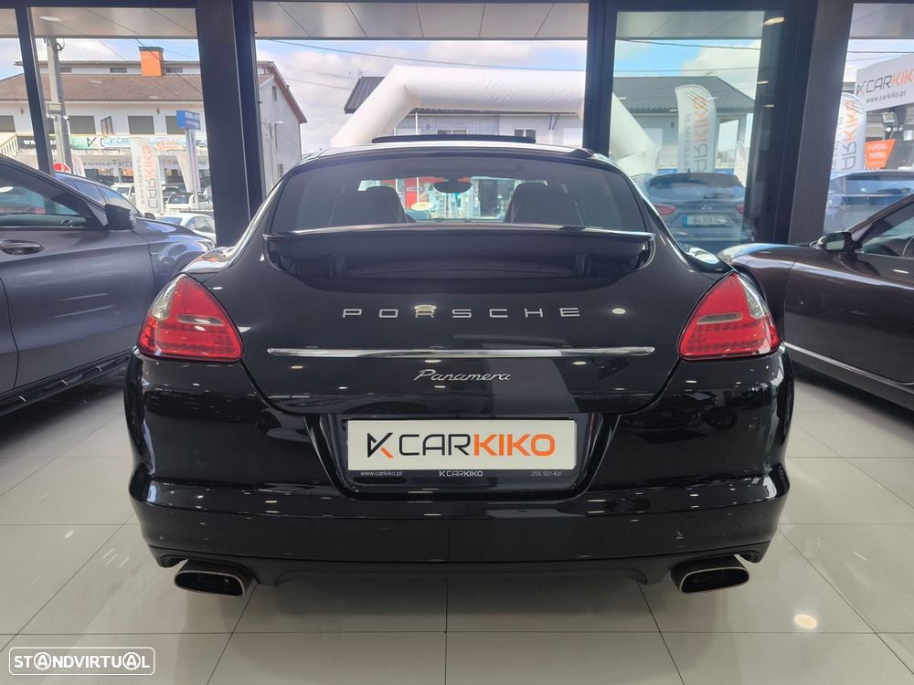 Porsche Panamera Platinum Edition - 4