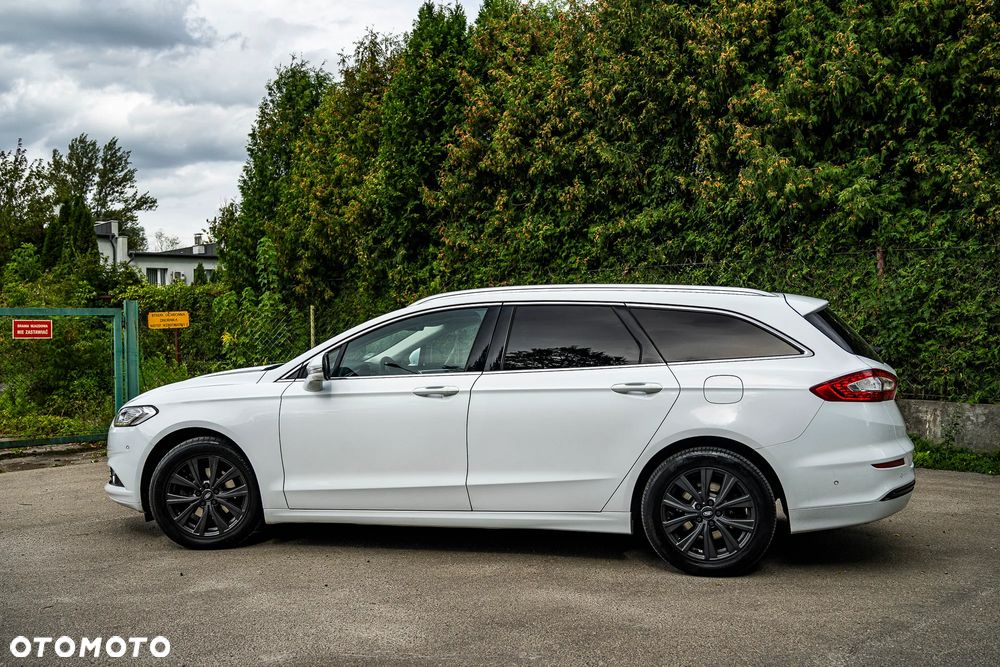 Ford Mondeo 2.0 TDCi STart-Stopp PowerShift-Aut Titanium - 4