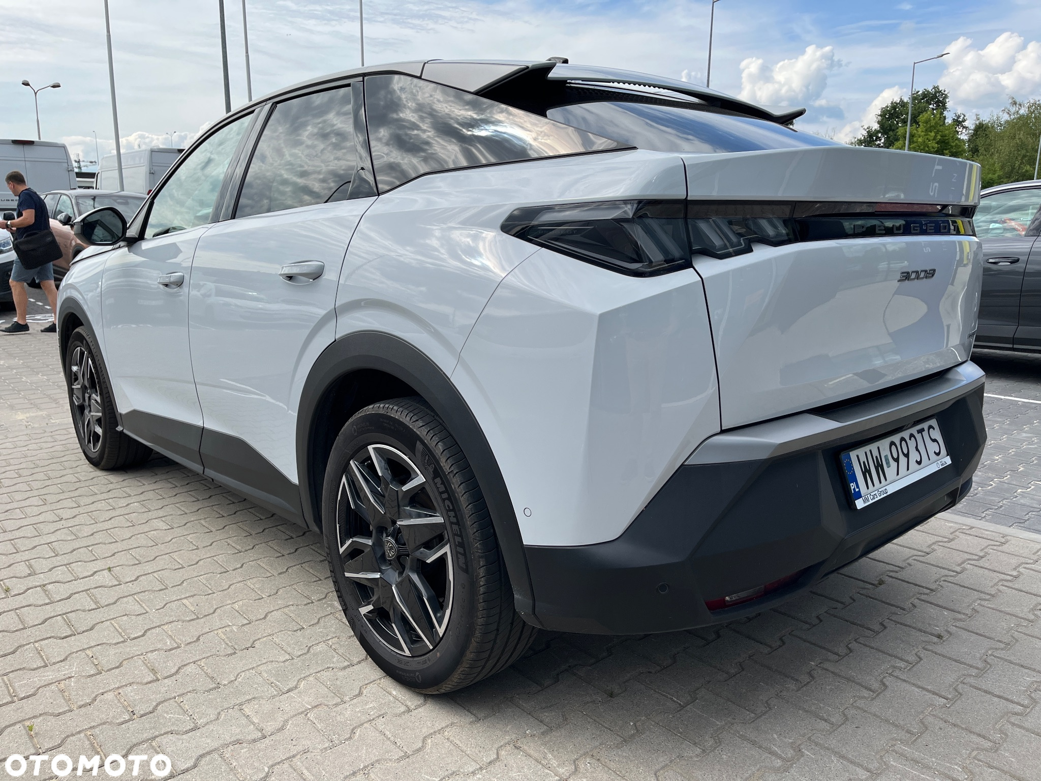 Peugeot 3008 1.2 PureTech mHEV Allure Pack S&S e-DCS6 - 5