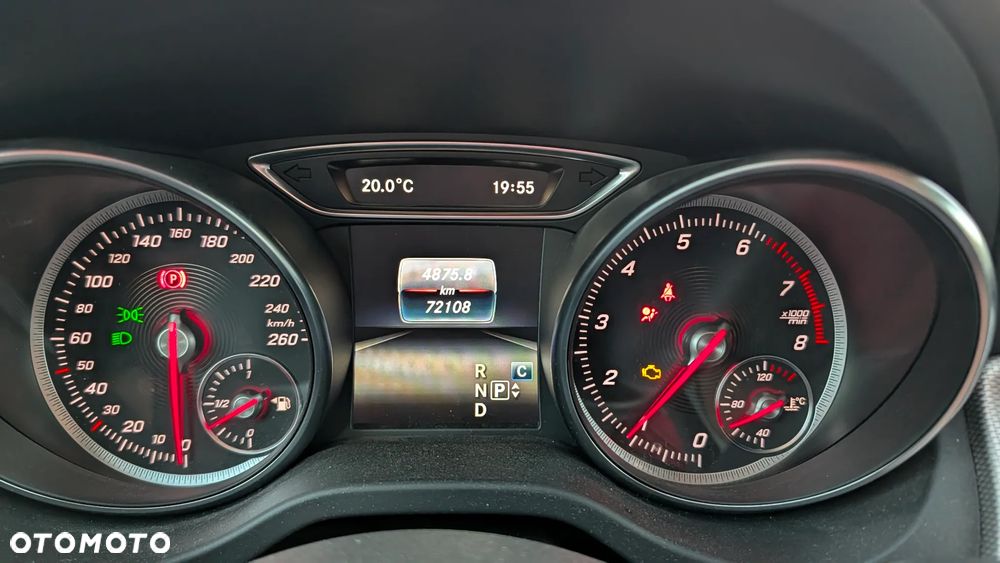 Mercedes-Benz GLA 180 7G-DCT Activity Edition - 15