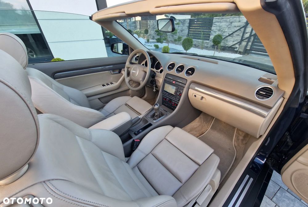Audi A4 Cabrio 1.8 T quattro - 14