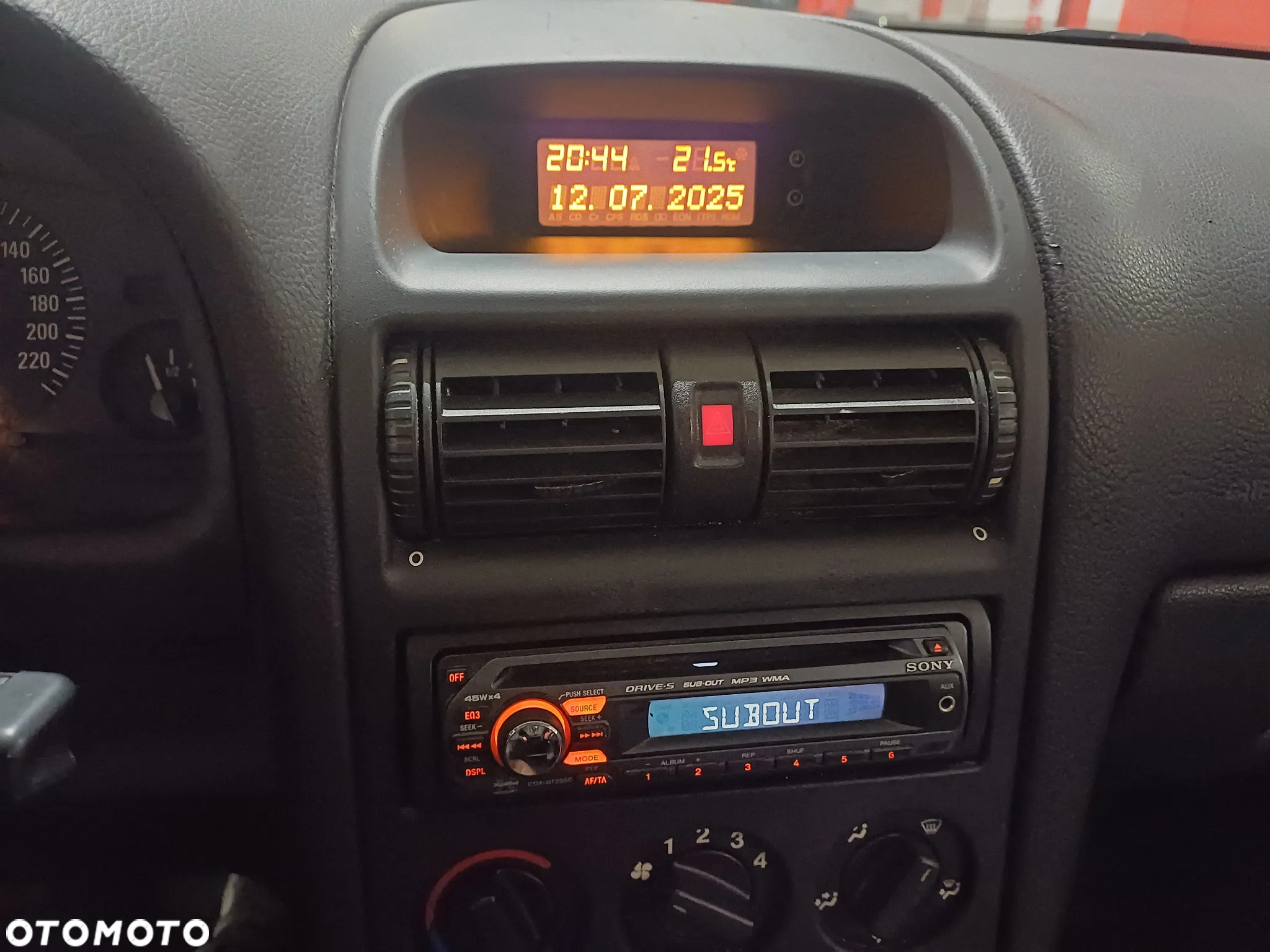 Opel Astra - 23