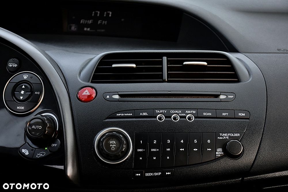 Honda Civic 1.8i-VTEC 50 Jahre Edition - 23