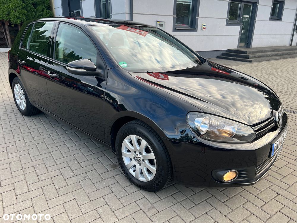 Volkswagen Golf 1.6 TDI DPF BlueMotion - 19
