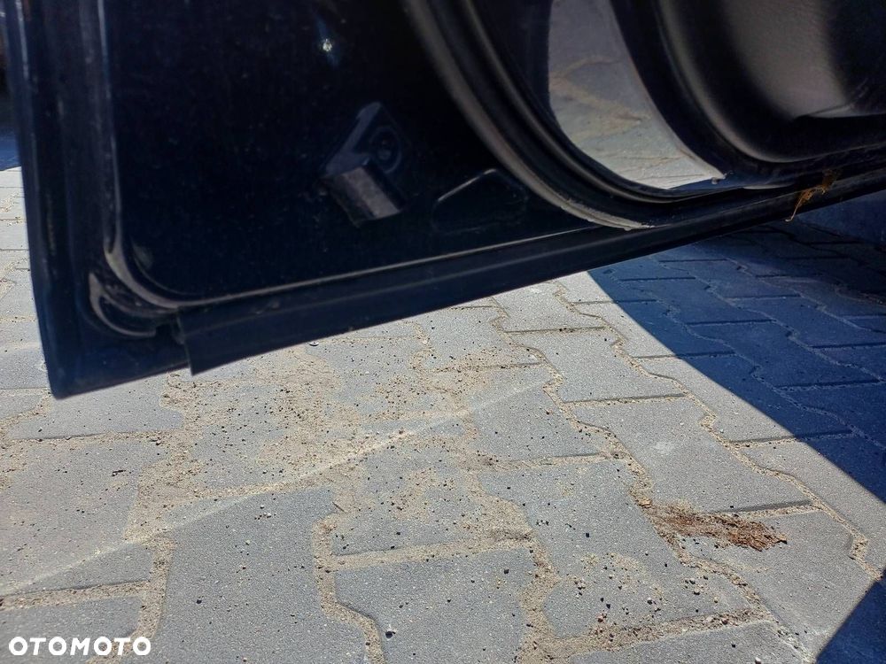 DRZWI KOMPLETNE LEWY PRZÓD BMW E61 E60 317/5 ORIENTBLAU METALLIC - 2