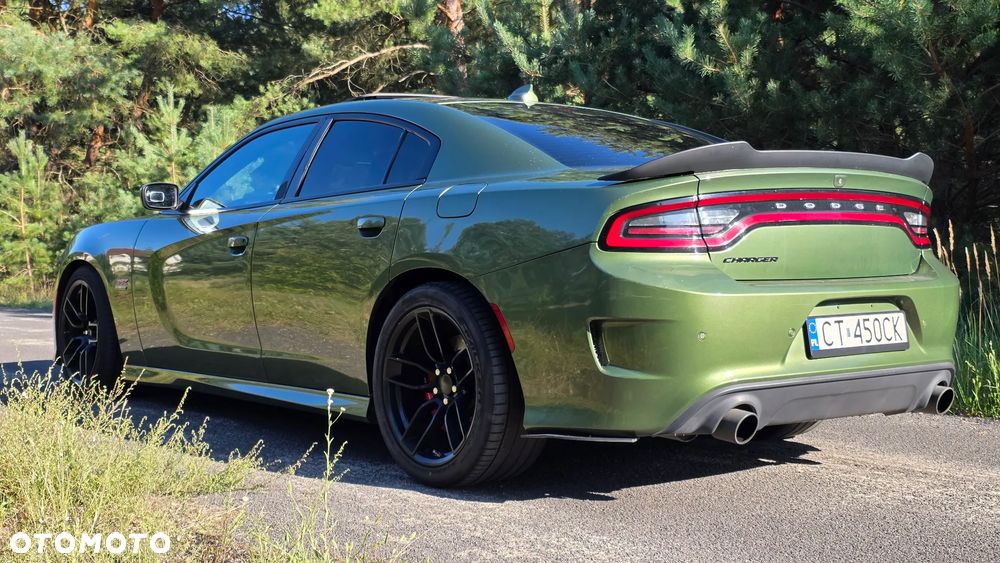 Dodge Charger 6.4 Scat Pack - 4