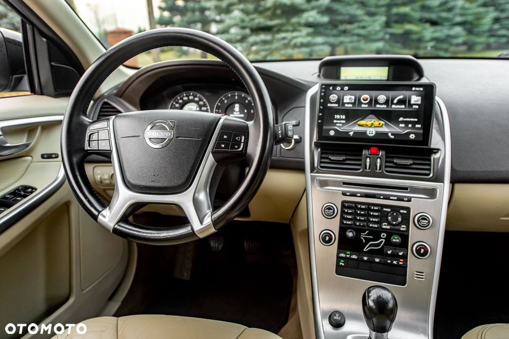 Volvo XC 60 - 22