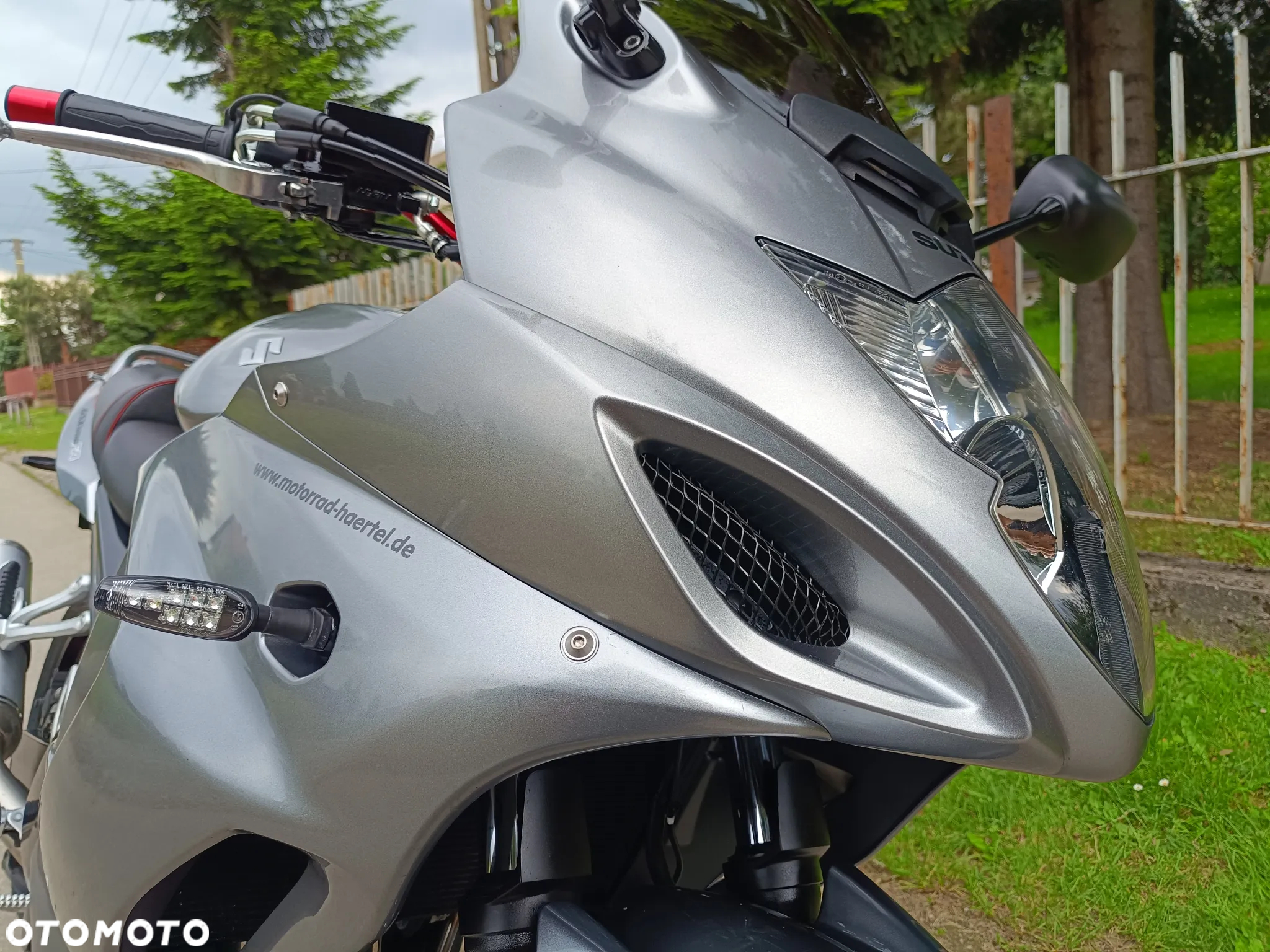 Suzuki GSX - 17