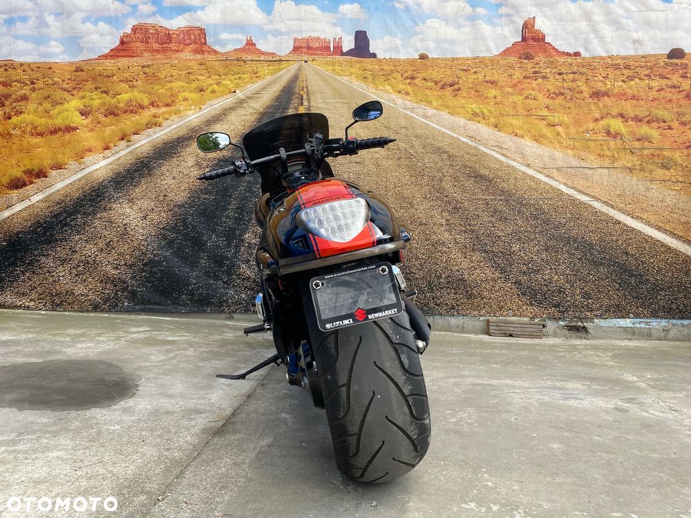 Suzuki Boulevard - 12