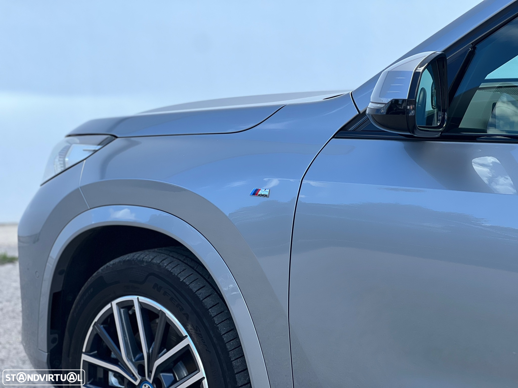 BMW iX1 xDrive30 M Sport Pack - 22