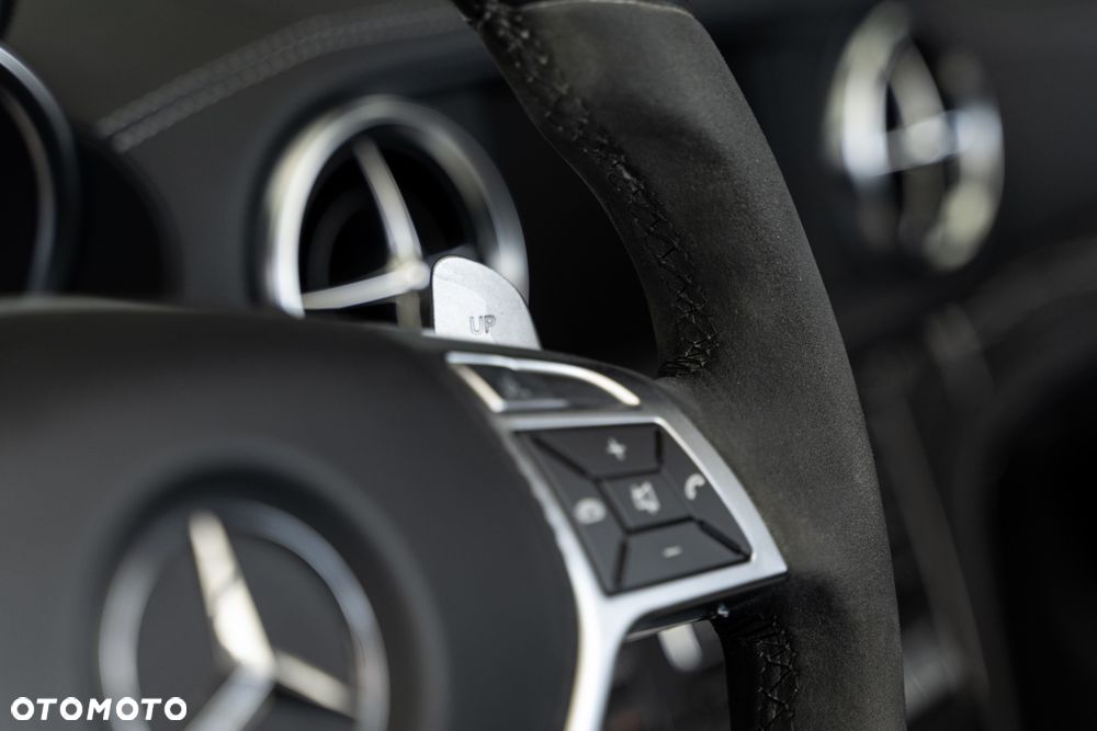 Mercedes-Benz SL - 38