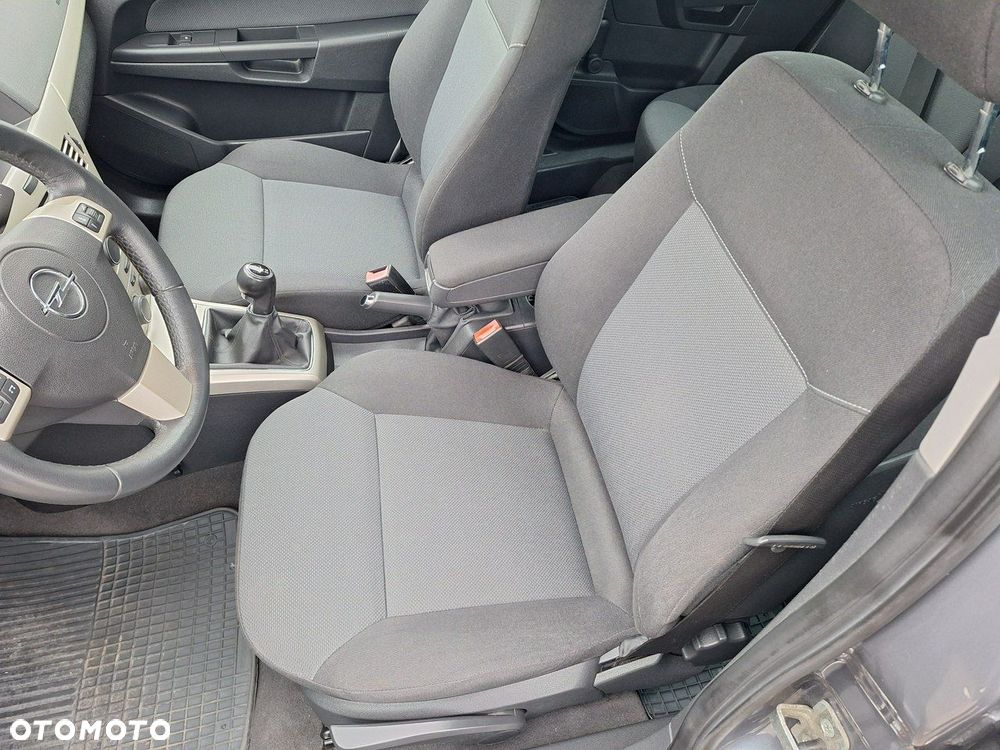Opel Astra - 4