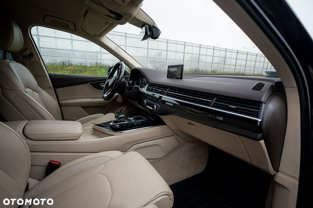 Audi Q7 50 TDI mHEV Quattro S Line Tiptr - 32