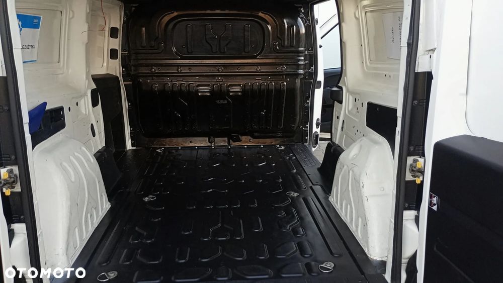 Fiat Doblo - 10