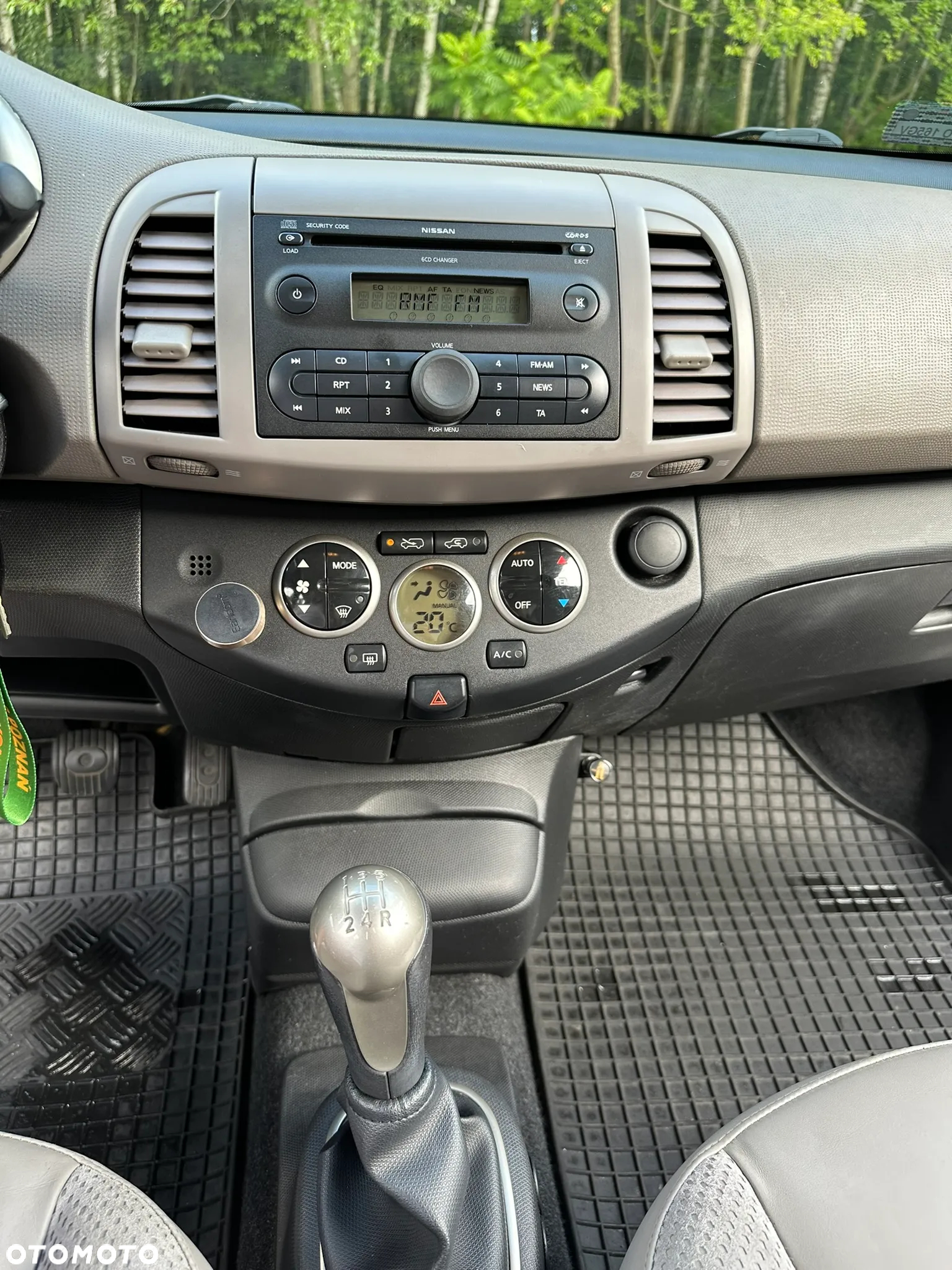 Nissan Micra 1.6 Active Luxury - 9