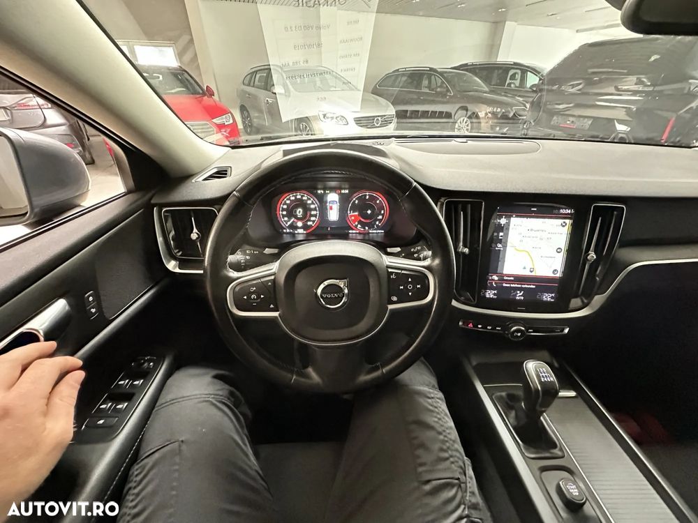 Volvo V60 D3 DRIVe Kinetic - 9