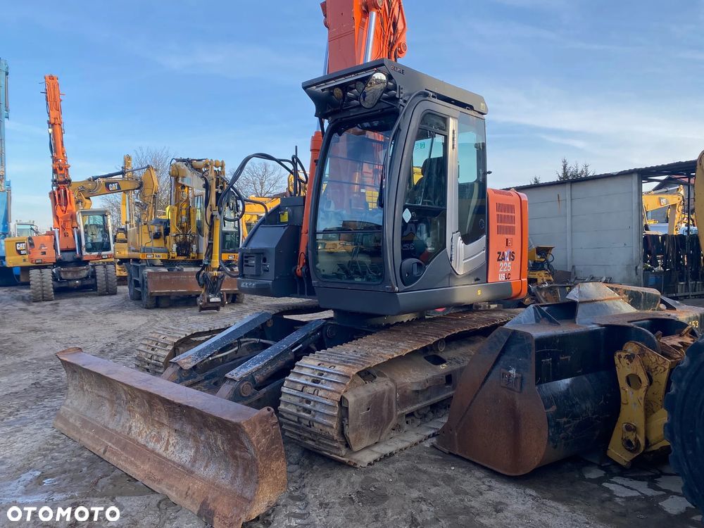 Hitachi ZX225USLC-3, 9100 MTH, PŁUG, RAMIĘ 3X ŁAMANE, Z NIEMIEC - 7