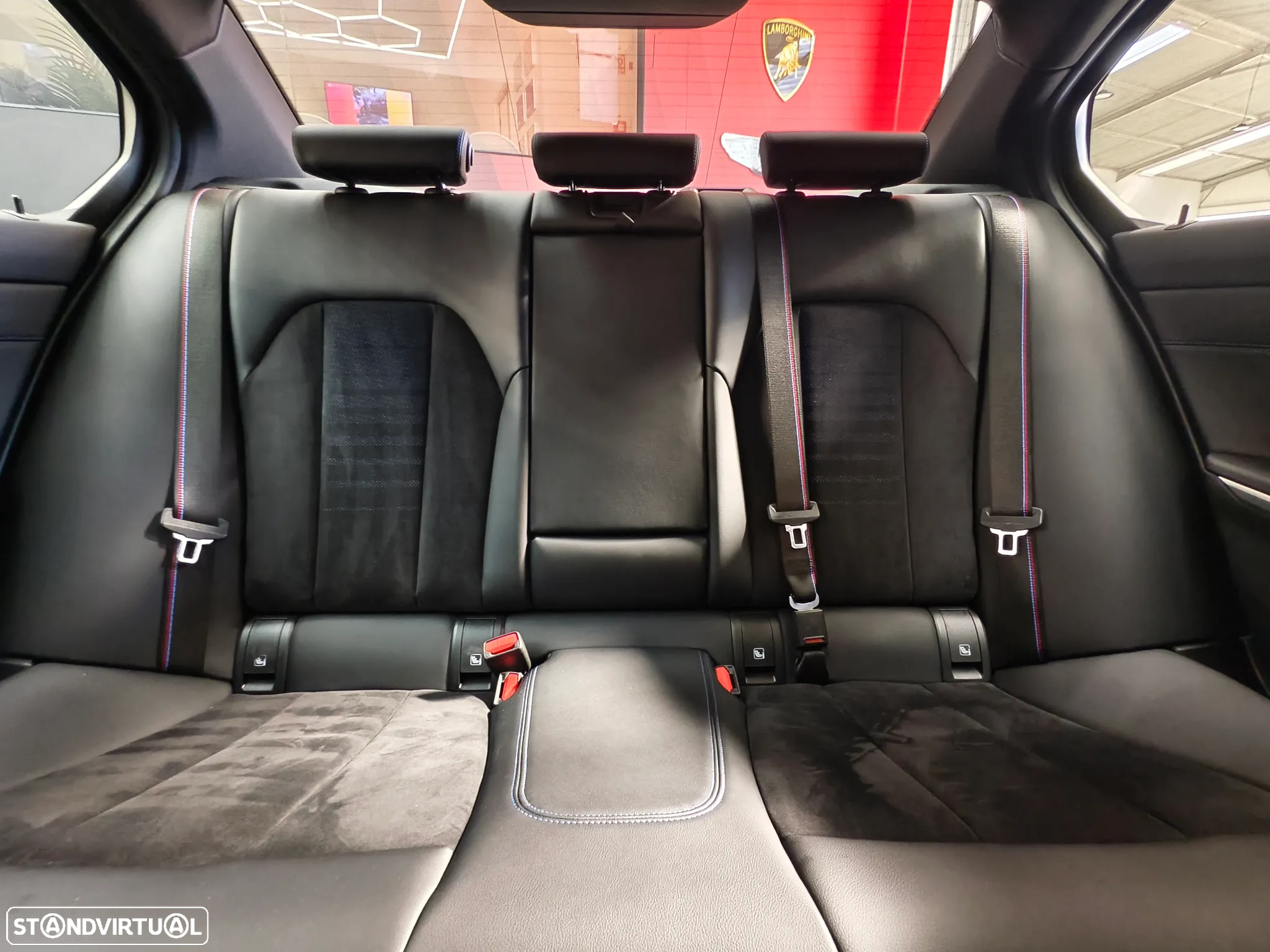 BMW 320 d Pack Desportivo M Pro Auto - 28