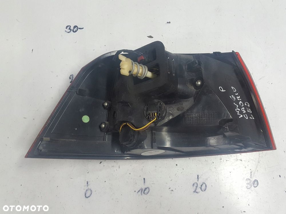 VW GOLF 6 VI 09-13r CABRIO LAMPA LED PRAWA TYŁ - 3