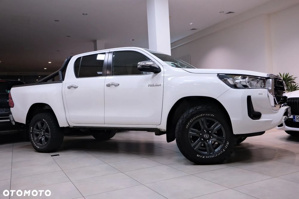 Toyota Hilux 2022 photo 3