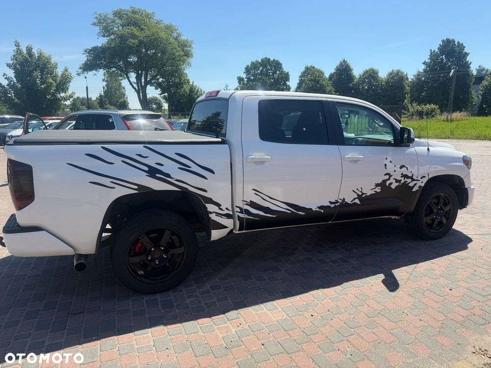 Toyota Tundra - 4