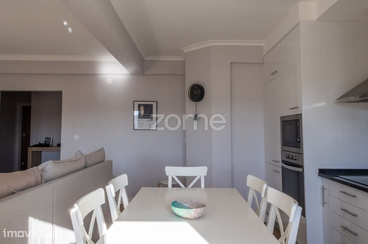 Apartamento T2 na Rua Eduardo Frutuoso Gaio, Agualva-Cacém - Grande imagem: 4/15
